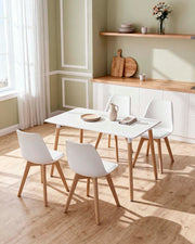 Pack ahorro de mesa Nola y sillas Mavis