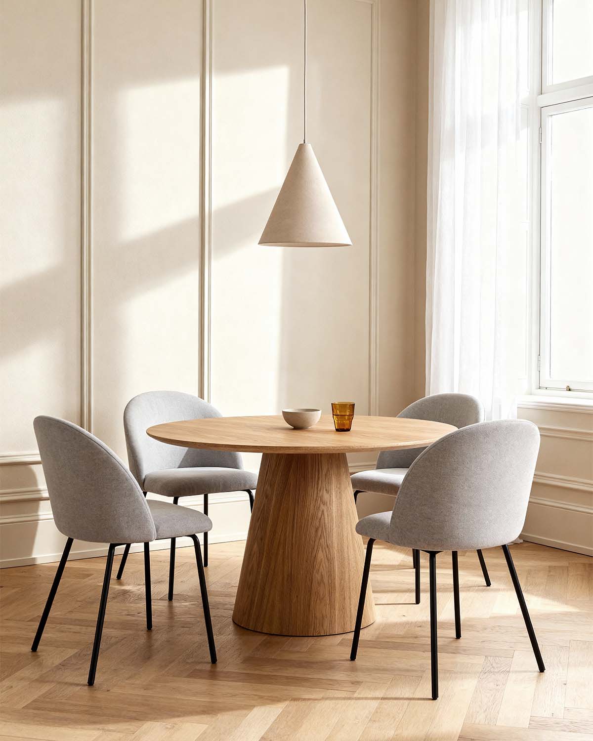 Pack ahorro de mesa Bertha y sillas Grace