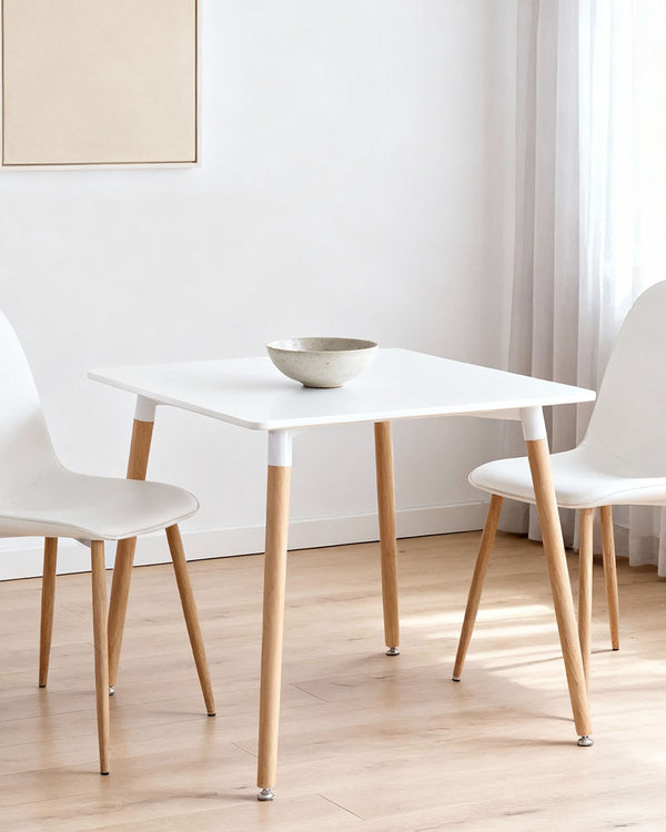 Mesa de comedor cuadrada Nola