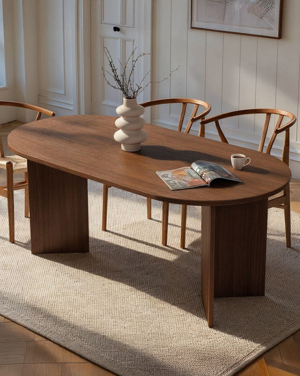 Mesa de comedor ovalada Jacklyn