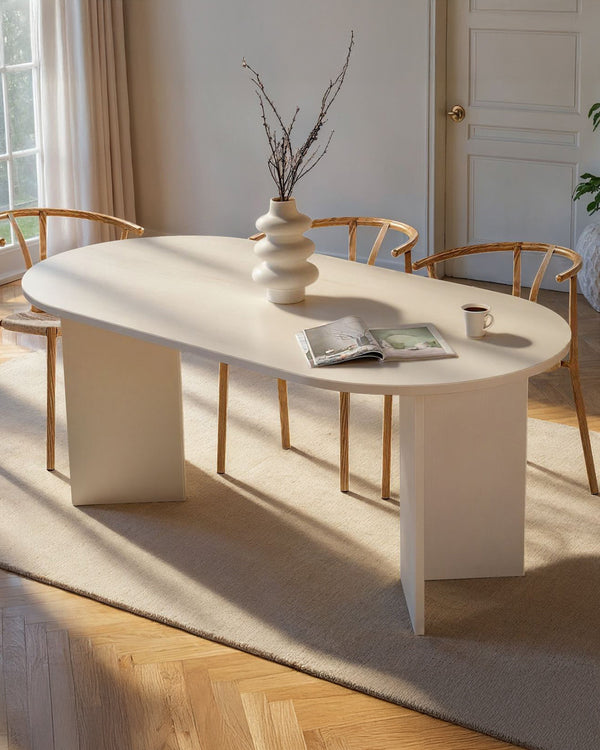 Mesa de comedor ovalada Jacklyn