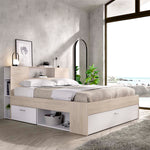 Blanco y madera natural