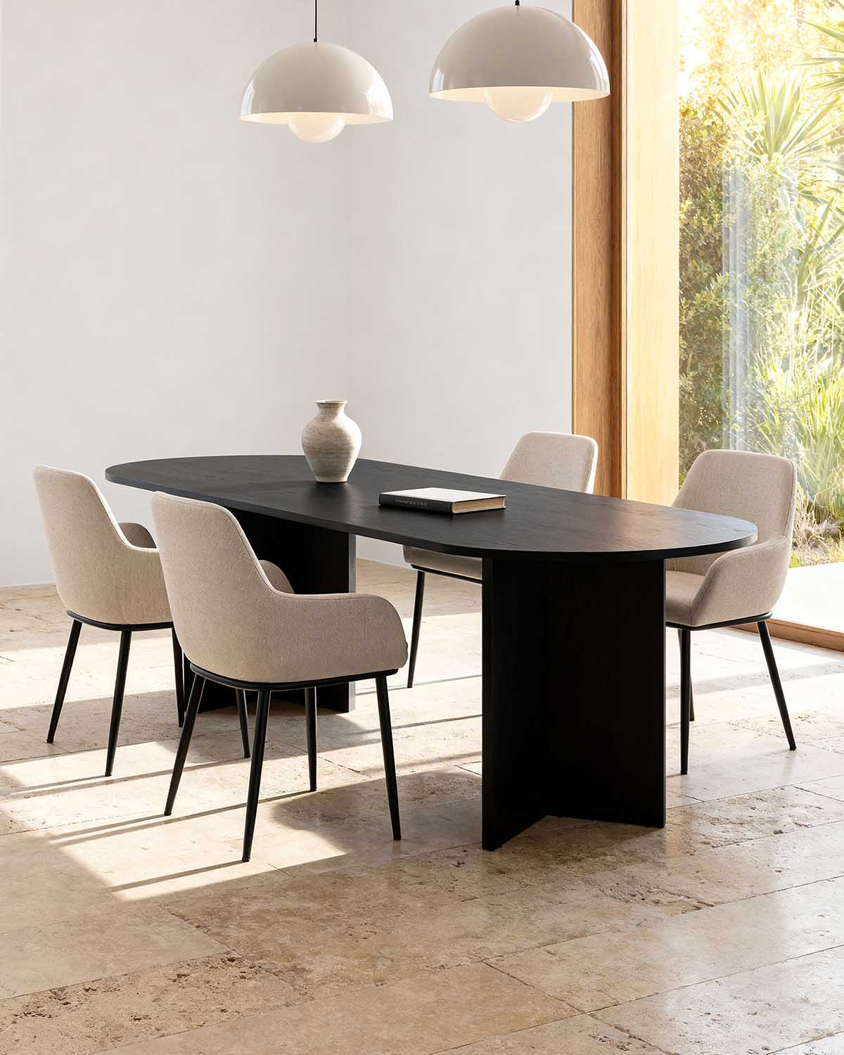 Pack ahorro de mesa Jacklyn y sillas Verna